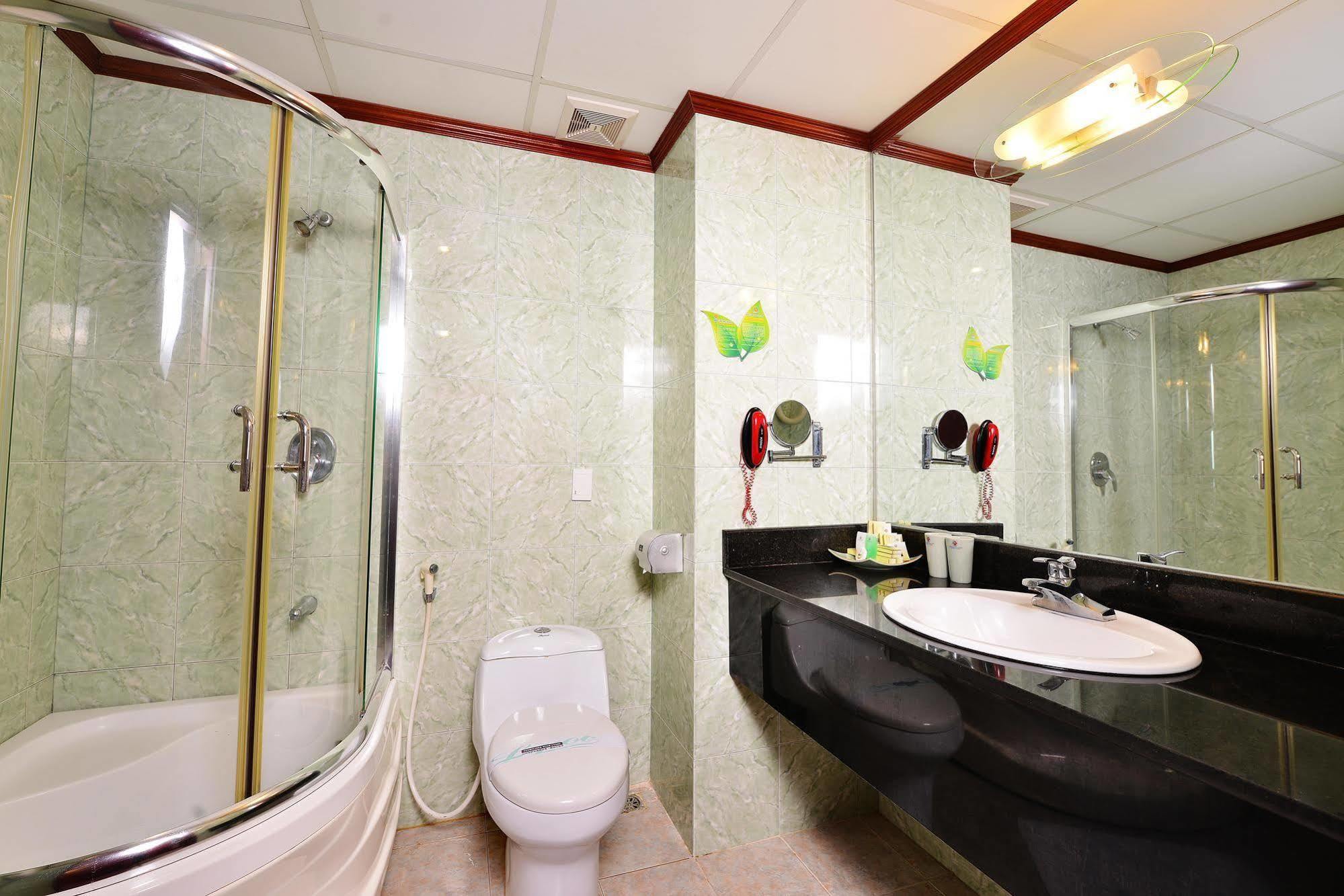 Grand Ha Long Hotel Exterior foto